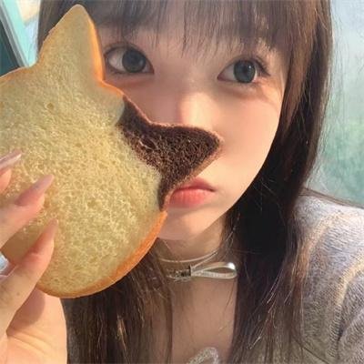 温暖的皇妃海报